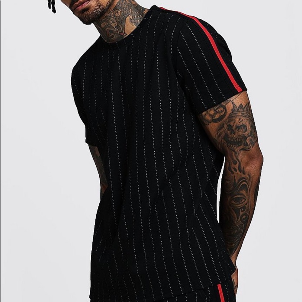 MEN (pinstripe t-shit)